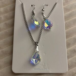 Aurora Crystal Teardrop Necklace & Earring Set - Iridescent